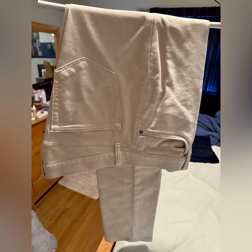 Banana Republic Traveler Light Tan Pants